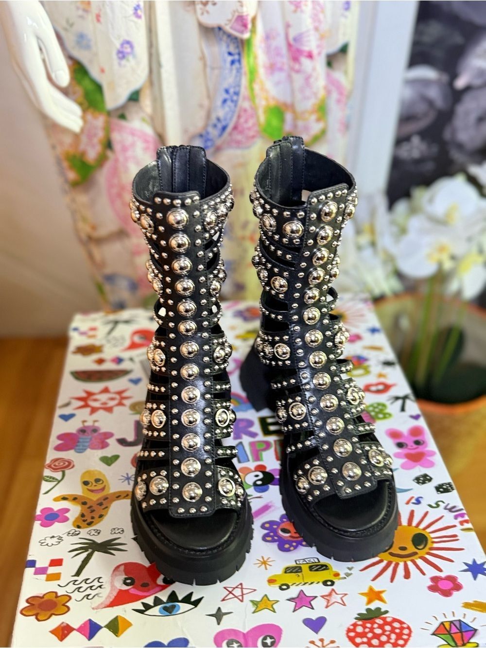 Jeffrey Campbell Black and Silver Gladiator Sandals/ size 6.5 - Picture 9 of 10